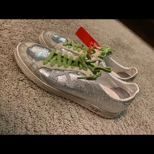 mens off white sneakers size 13